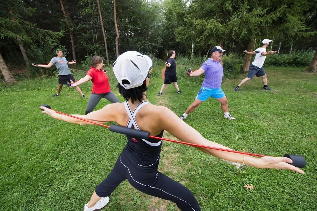 Golf-Tennis-Wellnesshotel Mori Sankt Kanzian am Klopeiner See Exterior photo
