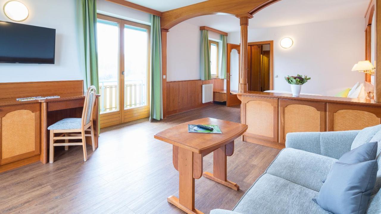 Golf-Tennis-Wellnesshotel Mori Sankt Kanzian am Klopeiner See Exterior photo